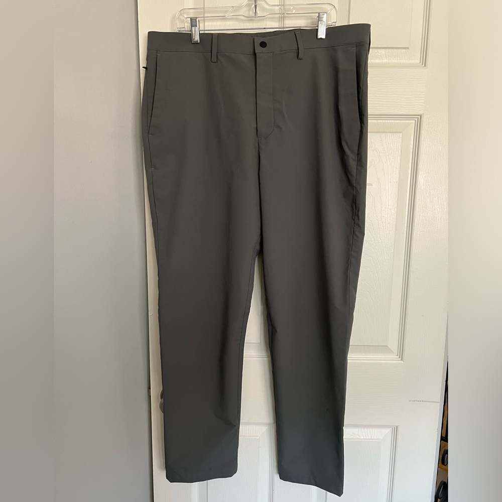 BANANA REPUBLIC